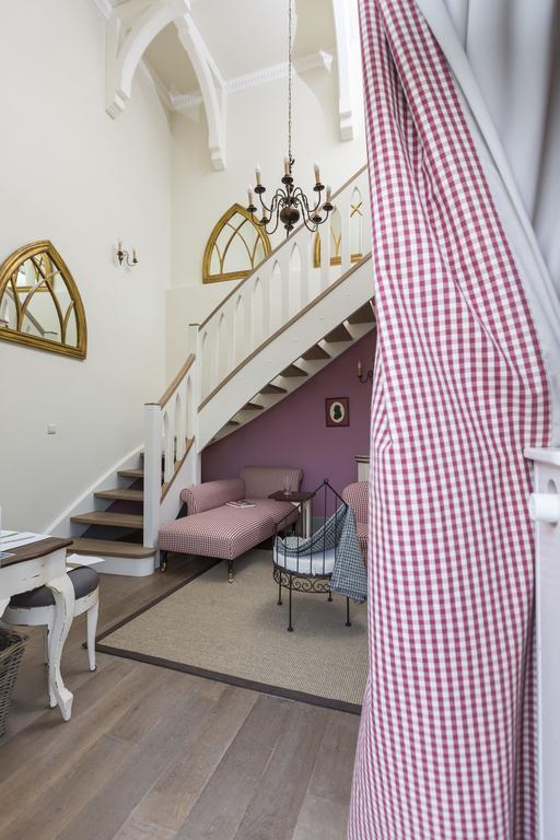 Amade Chateau Vrakúň Bagian luar foto