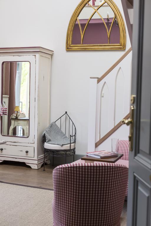 Amade Chateau Vrakúň Bagian luar foto